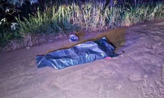 Mulher de 25 anos morre em colisão traseira entre motos no Reassentamento São Francisco em Cascavel. 