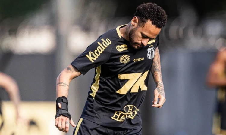 Neymar vira dúvida para clássico entre Santos e São Paulo Neymar vira dúvida para clássico entre Santos e São Paulo