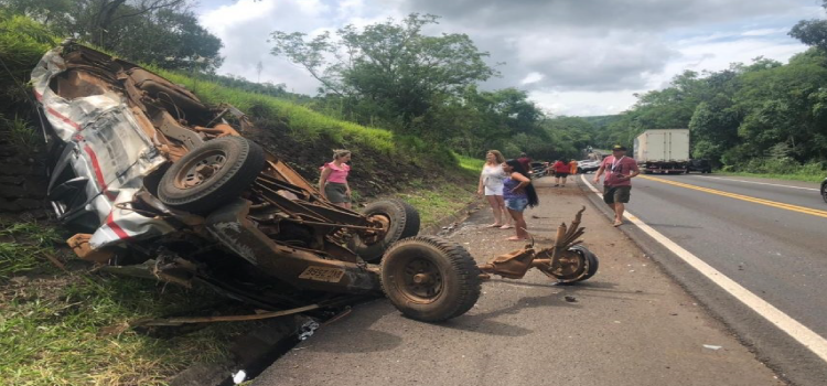 NOVA LARANJEIRAS: Grave acidente envolvendo três veículos é registrado na BR-277.