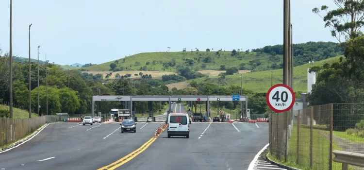 Oeste do Paraná lança campanha por menor preço no pedágio e 100 entidades assinam carta para Bolsonaro