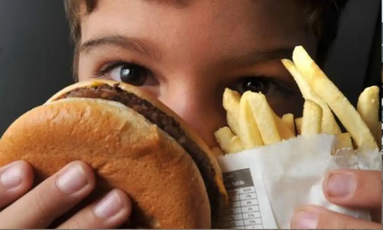 OMS lança primeiro guia para enfrentar obesidade em crianças e adolescentes