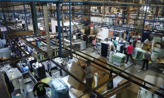 Oportunidade: Paraná inicia a semana com mais de 20 mil vagas de emprego; região de Cascavel é destaque