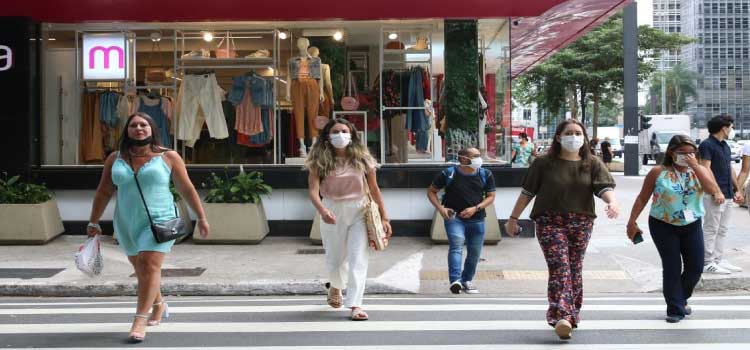 PANDEMIA: Brasil registra 7,9 mil casos e 120 mortes em 24 horas de Covid-19.