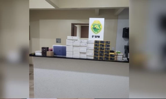 Paraguaio é flagrado com eletrônicos sem documentação fiscal em ônibus abordado em Guaraniaçu