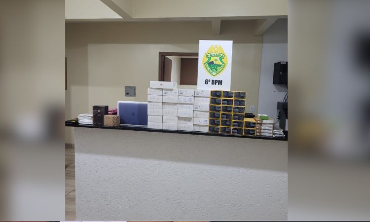 Paraguaio é flagrado com eletrônicos sem documentação fiscal em ônibus abordado em Guaraniaçu