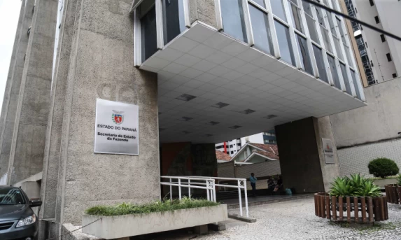 Paraná antecipa orçamento para executar investimento recorde de 2025