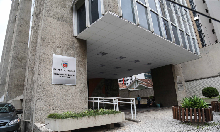 Paraná antecipa orçamento para executar investimento recorde de 2025