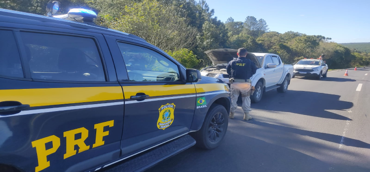 PARANÁ: Caminhonete L200 Triton é recuperada pela Policia Civil em Irati.