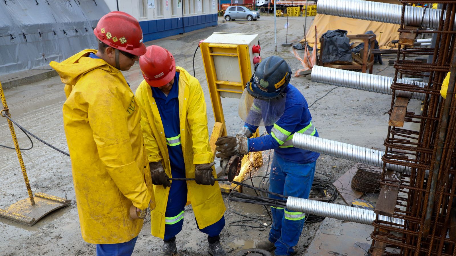 PARANÁ INICIA NOVEMBRO COM MAIS DE 25,5 MIL VAGAS DE EMPREGO