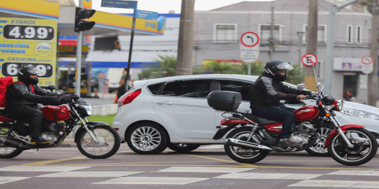 PARANÁ: Quarta parcela do IPVA das placas de finais 7 e 8 vence nesta sexta-feira.