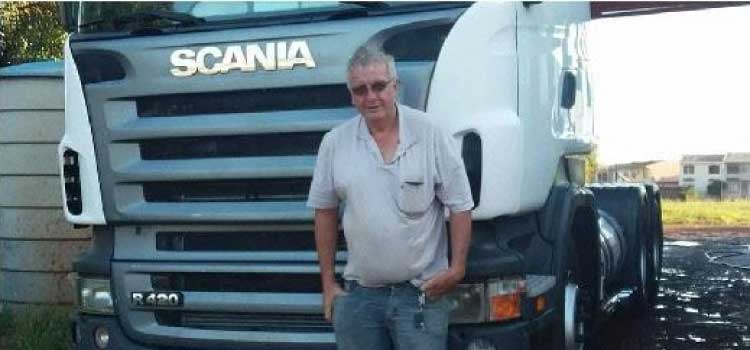 TRÃNSITO: Motorista tomba caminhão, é socorrido vai para hospital e na volta é atropelado e morre