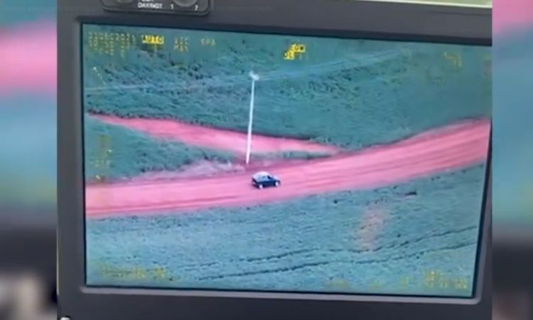 PERSEGUIÇÃO AÉREA E TERRESTRE: PMPR Apreende Carga de Cigarros Contrabandeados com Apoio de Helicóptero em Cascavel