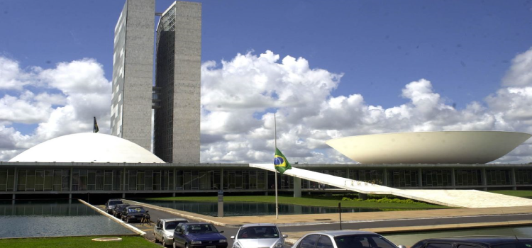 POLÍTICA: Câmara e Senado elegem suas presidências nesta quarta-feira.