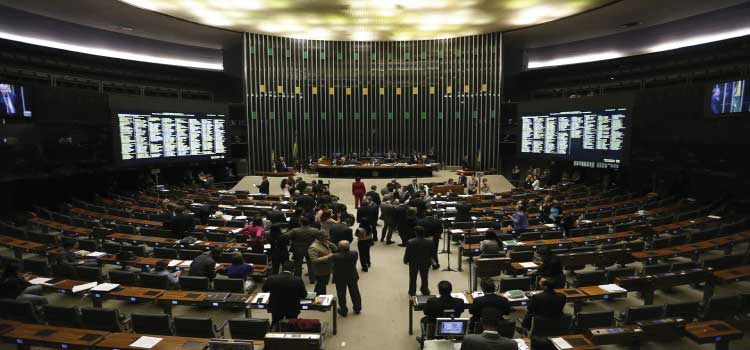 POLÍTICA: Congresso retoma atividades nesta quarta-feira