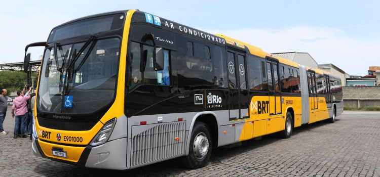 POLÍTICA: Programa para baratear carros agora vai priorizar ônibus e caminhões.