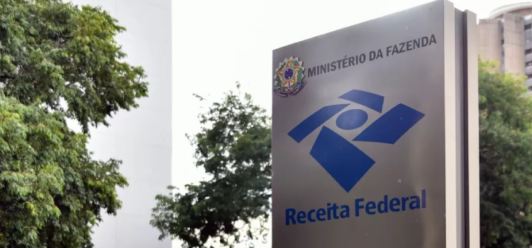 PREPARE-SE: Concurso da Receita Federal com salários de 21 mil, saiba como se inscrever.