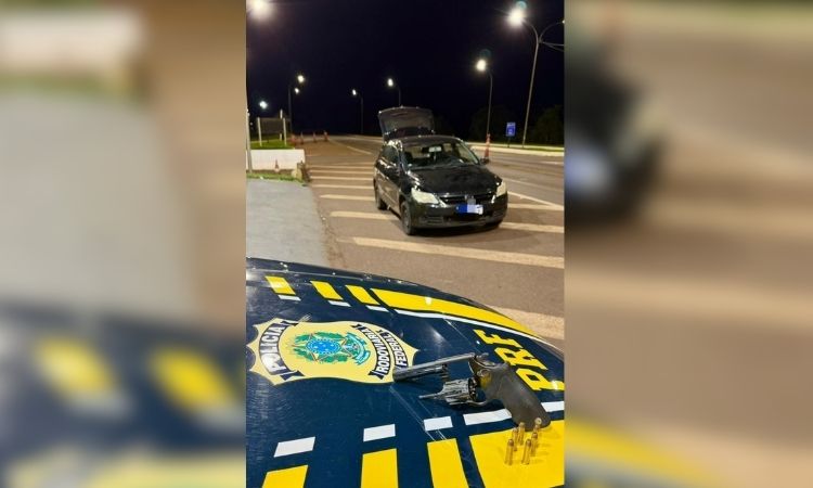 PRF apreende revólver com adolescente durante abordagem na BR-277 em Guaraniaçu