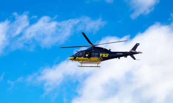PRF comemora dois anos de retomada do serviço aeromédico no Paraná