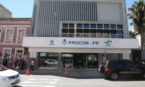 Procons do Paraná orientam beneficiários do INSS sobre descontos indevidos