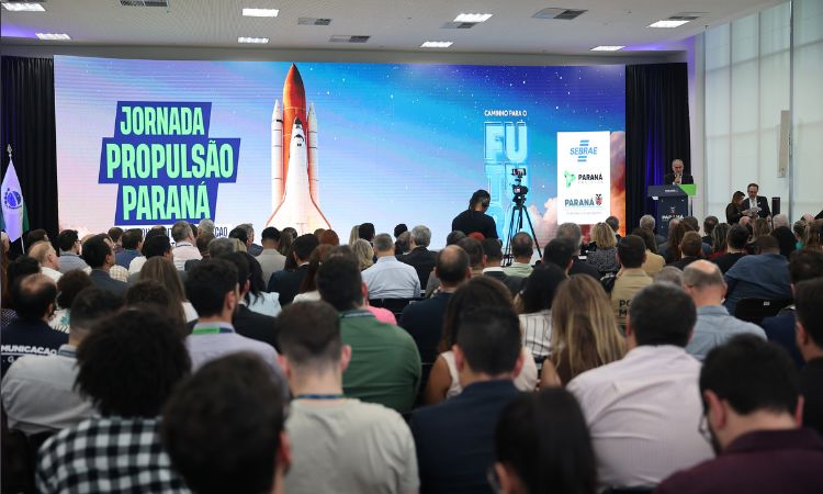 Propulsão Paraná capacita mais de 2,5 mil servidores e fortalece gestão pública no Estado Propulsão Paraná capacita mais de 2,5 mil servidores e fortalece gestão pública no Estado