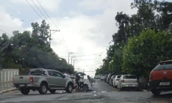 QUEDAS DO IGUAÇU: Cadeirante é vítima de atropelamento no centro da cidade.