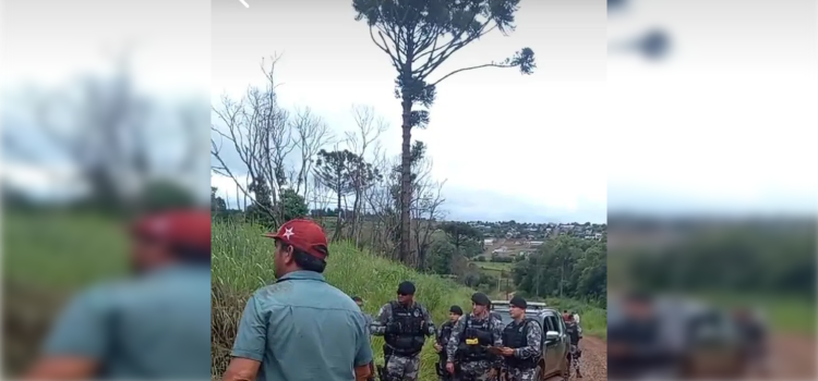 QUEDAS DO IGUAÇU: Movimento FNL (Frente Nacional de Lutas) tentam invadir terreno, mas são impedidos pela PM.