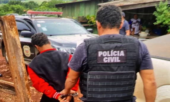 QUEDAS DO IGUAÇU: Polícia Civil prende homem suspeito de cometer o crime de feminicídio.
