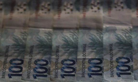 Reforma Tributária: Empresas devem se preparar para a nova CBS a partir de agosto de 2026