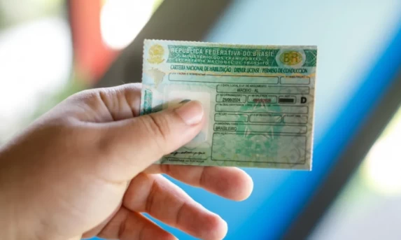 BC informa que teto para rotativo vale a partir desta quarta-feira