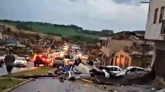 Rio Bonito do Iguaçu: Defesa Civil e autoridades seguem mobilizadas após devastação causada por tornado