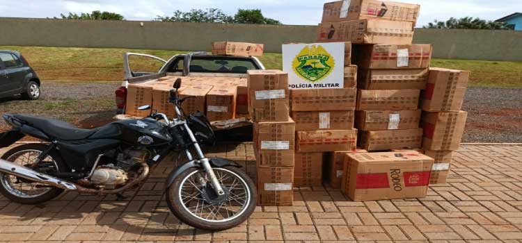 SANTA HELENA: Polícia Militar apreende dois veículos com mais de 2 mil pacotes de cigarros contrabandeados.