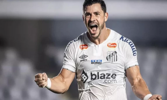 Santos fecha acordo para jogar em Cascavel contra o Ituano.