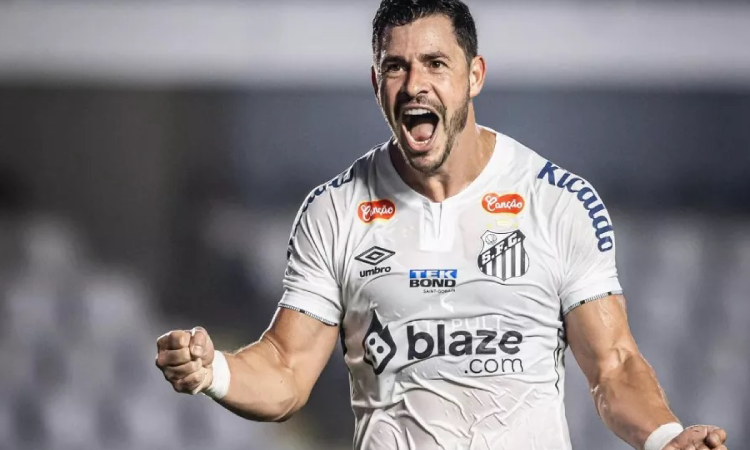 Santos fecha acordo para jogar em Cascavel contra o Ituano.