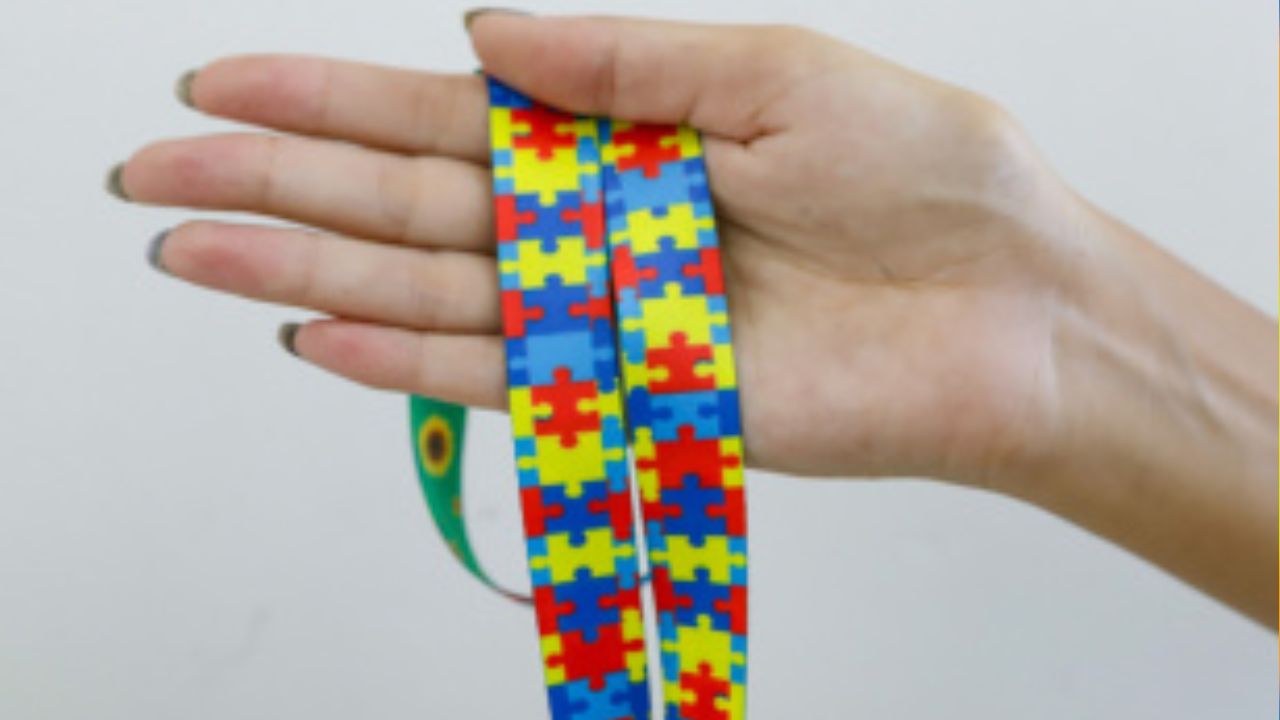 Saúde e Segurança: Bombeiros do Paraná reforçam capacitação para atendimento humanizado a autistas no Dia Mundial da Conscientização