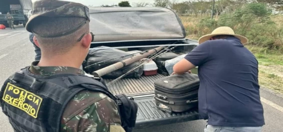 SEGURANÇA PÚBLICA: Forças Armadas combatem crimes na fronteira com Bolívia e Paraguai.