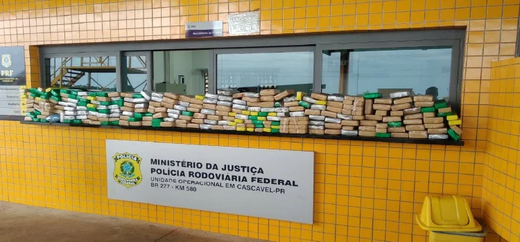 SEGURANÇA PÚBLICA: Grande quantidade de droga é encontrada em veículo na BR-277