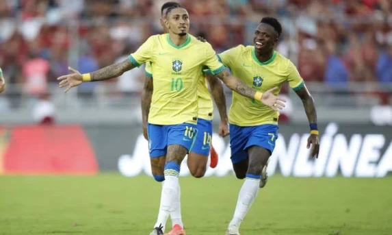 Seleção enfrenta o Chile e faz despedida diante da torcida no Maracanã