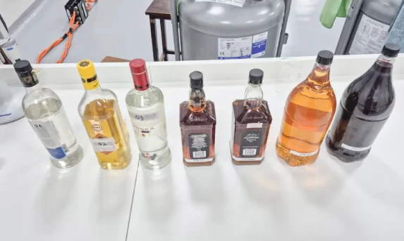 Sétima Morte por Metanol em São Paulo após Consumo de Bebida Adulterada; País Soma Dez Óbitos