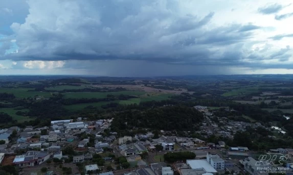 Sexta-feira de chuva e pouca variação térmica: Guaraniaçu terá máxima de apenas 13°C