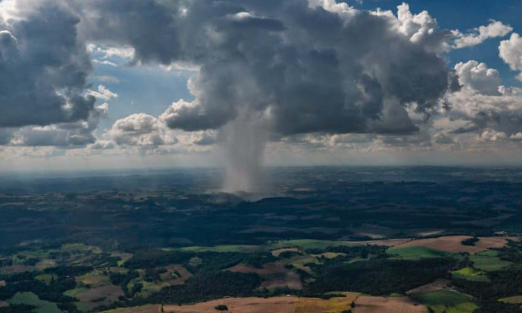 Simepar alerta para mudança no tempo e risco de temporais no Paraná nesta semana