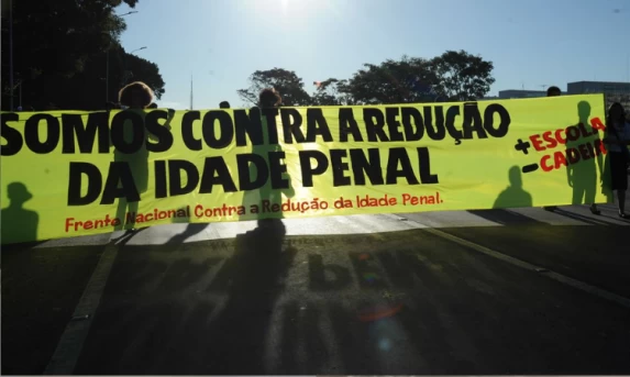 Sociedade Brasileira de Pediatria manifesta oposição à PEC que reduz a maioridade penal para 16 anos