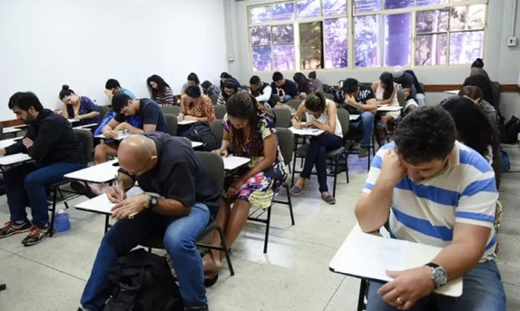 Termina nesta sexta-feira prazo de inscrição para o Encceja 2025
