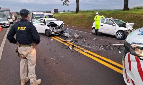 Tragédia na BR-277: Mãe e Filho Morrem em Colisão Frontal no Oeste do Paraná