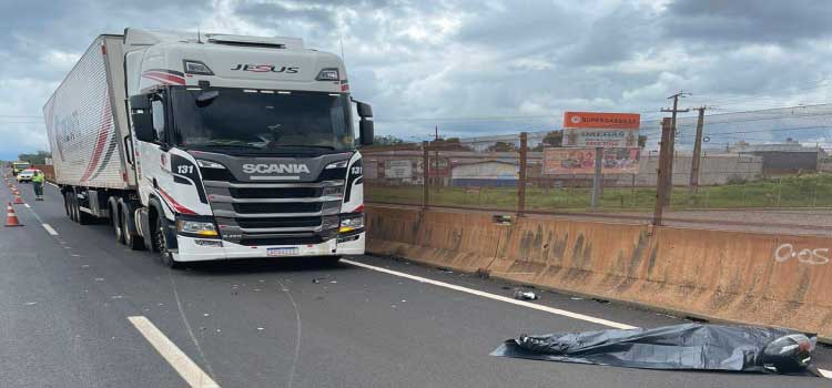 TRÂNSITO: Grave acidente deixa uma vítima fatal na BR-277 em Medianeira