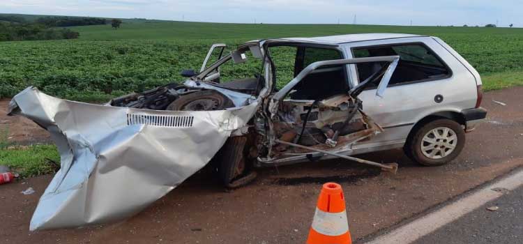 TRÂNSITO: Três pessoas ficam feridas em acidente na BR-369 em Mamborê