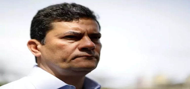 TSE nega ação do PT e decide que Moro poderá tomar posse como senador.