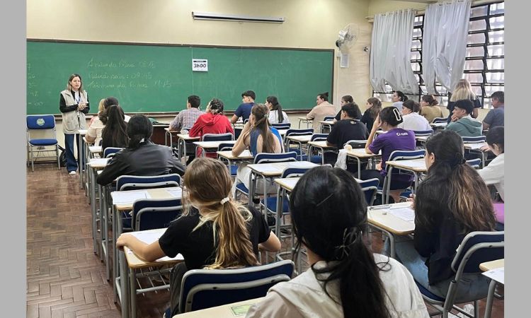 Unioeste abre inscrições para o vestibular com novos cursos e 1,6 mil vagas Unioeste abre inscrições para o vestibular com novos cursos e 1,6 mil vagas