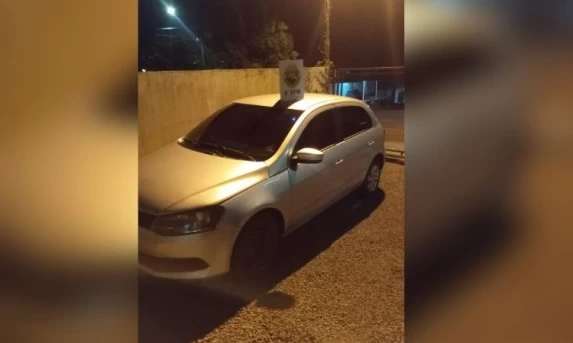 Veículo é recolhido após infrações de trânsito em Três Barras do Paraná