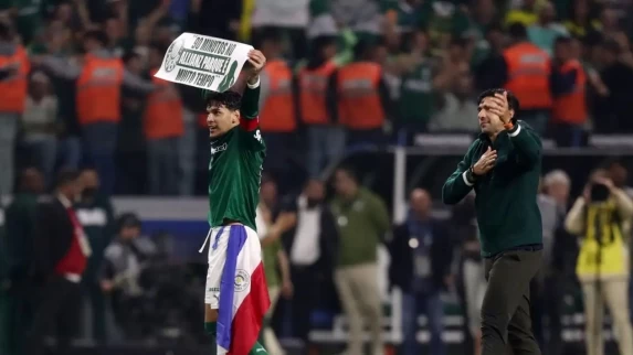 VIRADA ÉPICA: PALMEIRAS GOLEIA LDU E REEDITA FINAL CONTRA O FLAMENGO NA LIBERTADORES