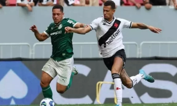 Vitor Roque desencanta, Palmeiras vence o Vasco e mantém tabu de quase 10 anos